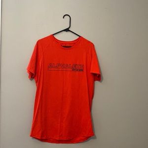 ALPHALETE mens L T-shirt